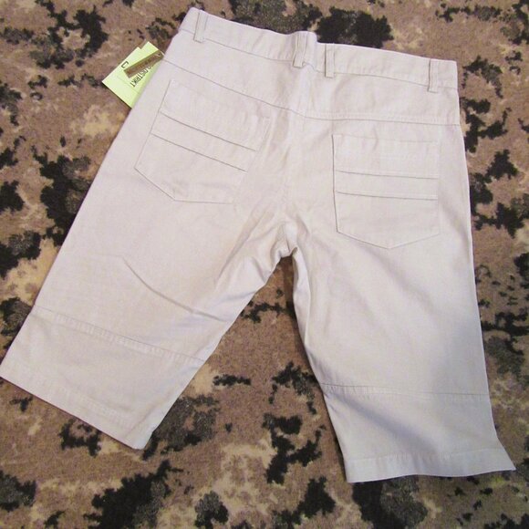 NEW Retro Distrikt 'premium collection' men shorts, Medium Slim - Picture 4 of 4